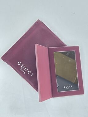 Gucci Compact Foldable Mirror in Deep Berry